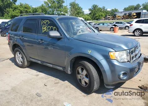 2012 Ford Escape Xlt z USA, uszkodzony, nr VIN 1FMCU0D72CKB03112
